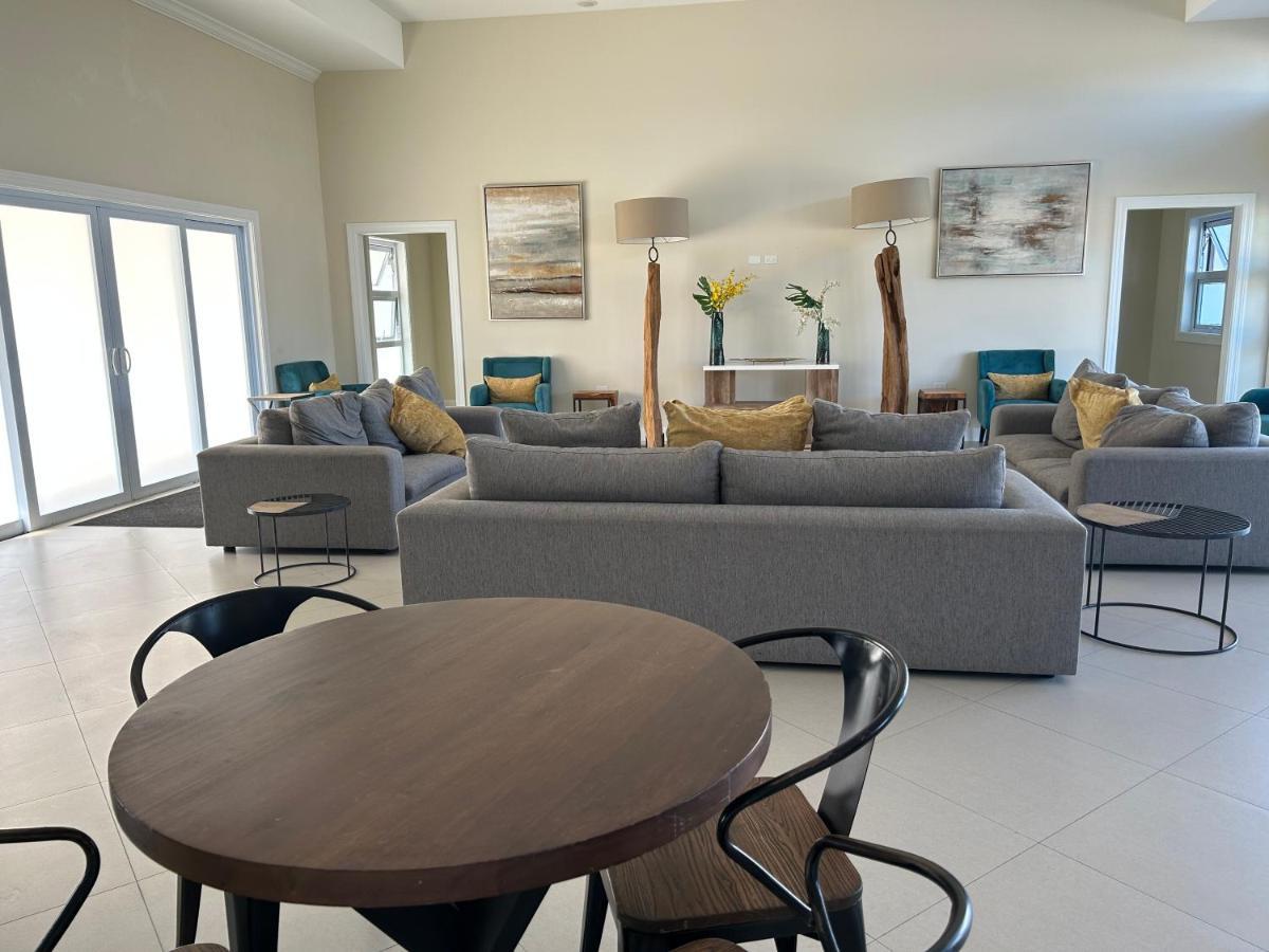 Seamist Villa @Oceanpointe Lucea Comfy 2Br W/Pool Gym & Parking Ngoại thất bức ảnh