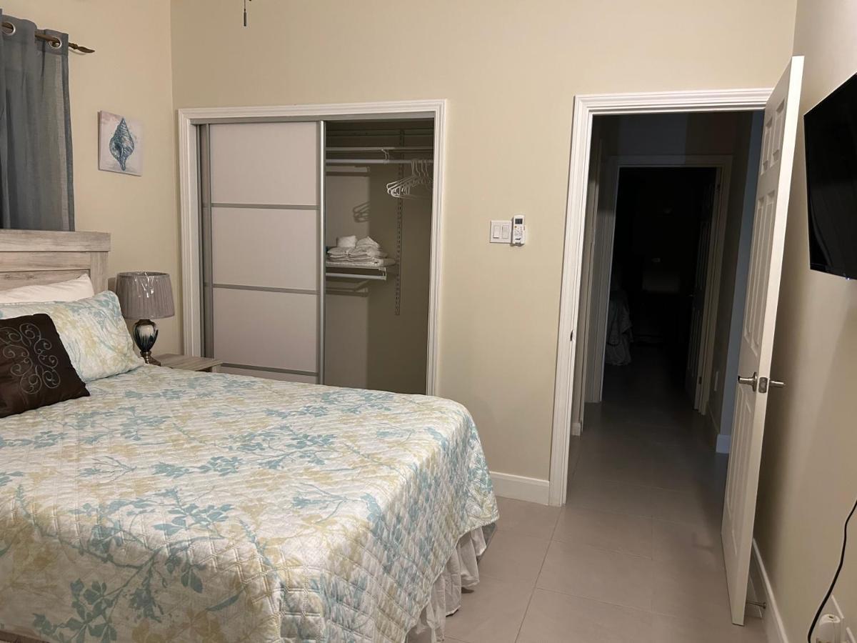 Seamist Villa @Oceanpointe Lucea Comfy 2Br W/Pool Gym & Parking Ngoại thất bức ảnh